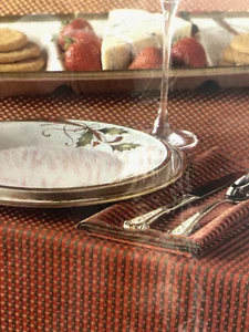 Rare LENOX For the Holidays 52x70" Oblong Tablecloth Red Green Gold Metallic - Picture 1 of 7