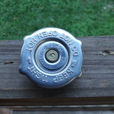 1998-2003 Dodge Durango Radiator Pressure Cap Lid 05278767AA OEM 58386 - Image 1 of 3