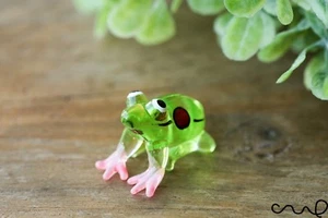 Pequeño vidrio verde hecho a mano rana brillante terrario decoración adorno regalo coleccionable - Imagen 1 de 6
