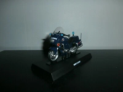 MOTO BMW R 850RT Police Carabinieri echelle 1/24e - Photo 1/4