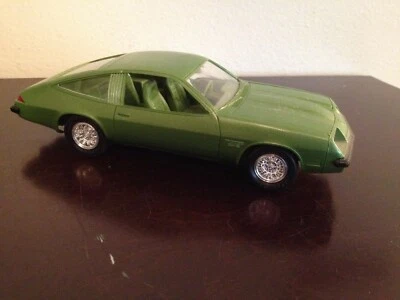 VINTAGE CHEVROLET MONZA 1976 CHEVY DEALER PROMO CAR  ~  COLOR GREEN - Image 1 of 4