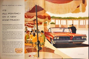 1960 Pontiac '61 Bonneville Vista 2 PAGE Print Ad Red Car Outdoor Seating - Picture 1 of 6