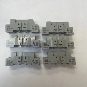 Toma de relé IDEC SY2S-05, riel DIN, tornillo, 8 pines, 7A, 300V (QTY 6) - Imagen 1 de 3