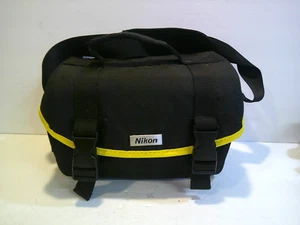 Nikon Padded Carry Case - Picture 1 of 7