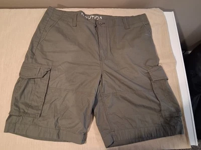 Мужские шорты Nautica Cargo размер 44 эластичные оливково-зеленые с несколькими карманами для улицы - Изображение 1 из 4