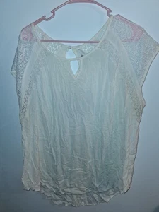 Ava & Viv Cream Short Sleeve Blouse Sz 1X - Picture 1 of 2