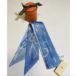 Hermes Twilly De Les Buckle Scarf 2023 SS BLEU CIEL/BLEU COBALT - Picture 1 of 4