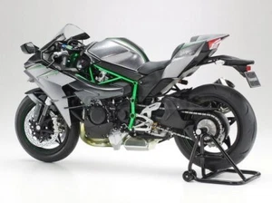 TAMIYA 14136 1/12 Kawasaki Ninja H2 Carbon - Picture 1 of 13