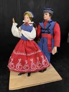 Vintage Spoldzielnia Pracy R.L.i.A. Folk Doll Dancers Hand Made Red And Blue - Picture 1 of 6