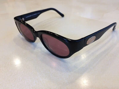 Gafas de sol Adrienne Vittadini negras AV 174 103-3 50-19-130 Foto 1 de 4