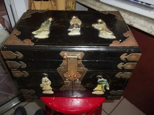 Antique Chinese Black lacquer jewelery box jade soapstone - Picture 1 of 9
