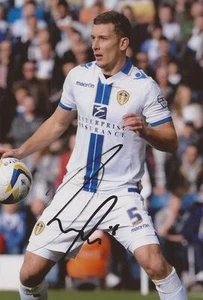 LEEDS UNITED: JASON PEARCE SIGNED 6x4 ACTION PHOTO+COA - Picture 1 of 1
