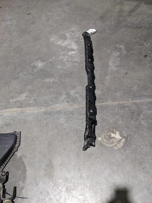 20-24 GMC SIERRA 2500 3500 FRONT BUMPER GRILLE SUPPORT REINFORCEMENT PAN 1176658 - Image 1 of 4