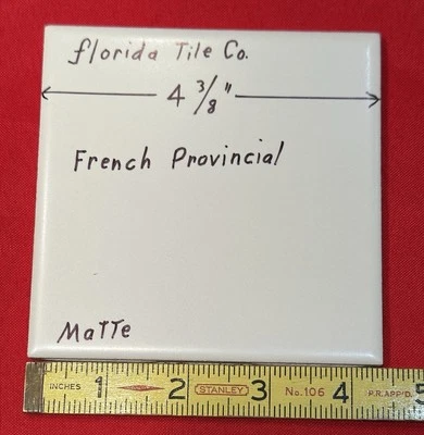 1 peça. Telha cerâmica fosca: off white 4-3/8" por florida Co. French Provincial, NOVO - Imagem 1 de 4