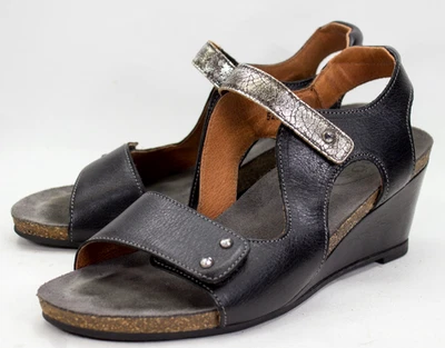 Sandalias diarias de cuña con doble correa de cuero negro Taos Wizard para mujer EU 38 US 7-7,5 Foto 1 de 4