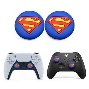 2x Superman Thumbstick Grip Caps für PS5 | Series X|S | PS4 | Xbox One - Bild 1 von 2