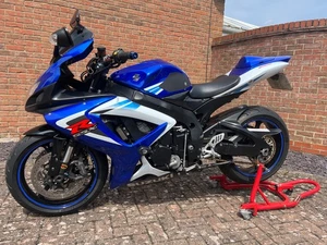 Suzuki GSXR 750 K6 - Picture 1 of 19