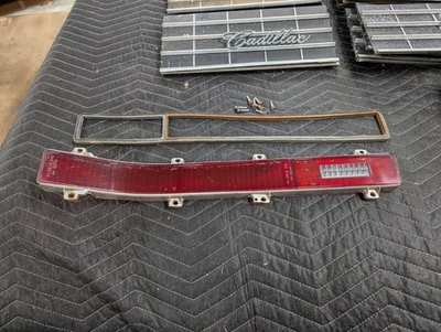 1969 Riviera задний фонарь объектив Buick задний фонарь лампа слева или справа 1-й - Изображение 1 из 4