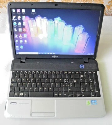 Fujitsu Lifebook A531 Notebook PC i5 2450 4gb DDR3 500gb HDMI DVD Windows 10 Pro - Imagen 1 de 4