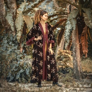 Misty Velvet Embroidered Kimono Duster Holidays Festivals One Size Fits ..1X 2X. - Picture 1 of 6
