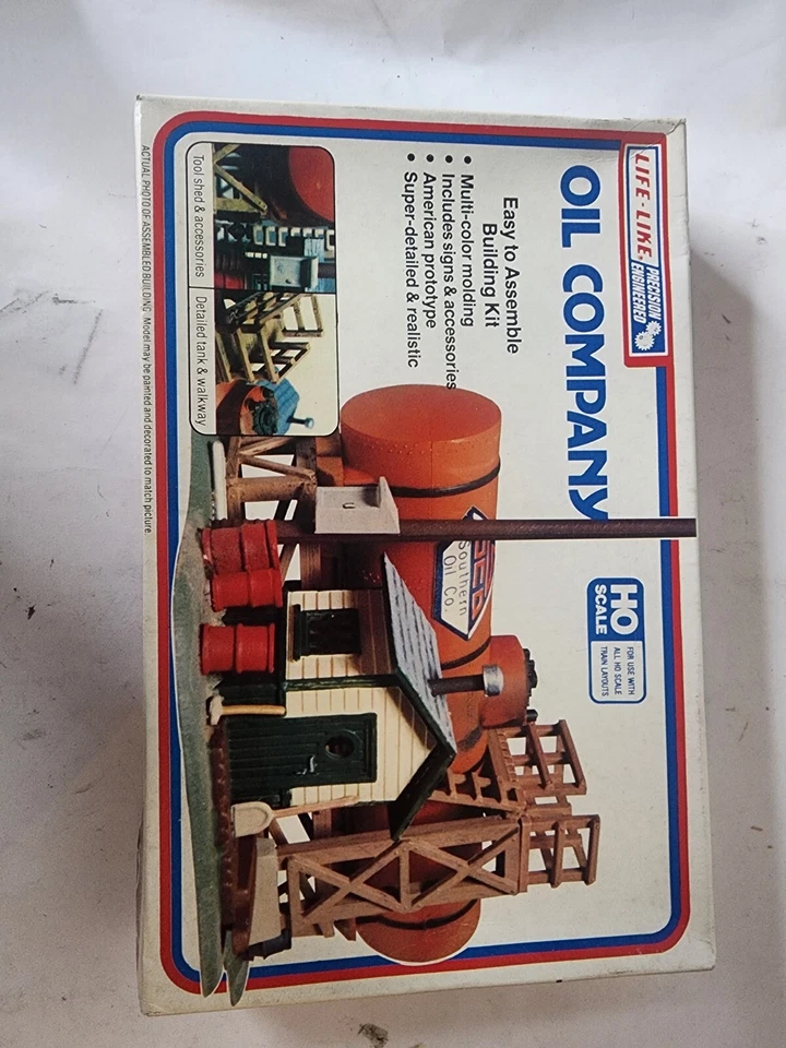 Life-Like HO Scale Southern Oil Company Building Kit #1349