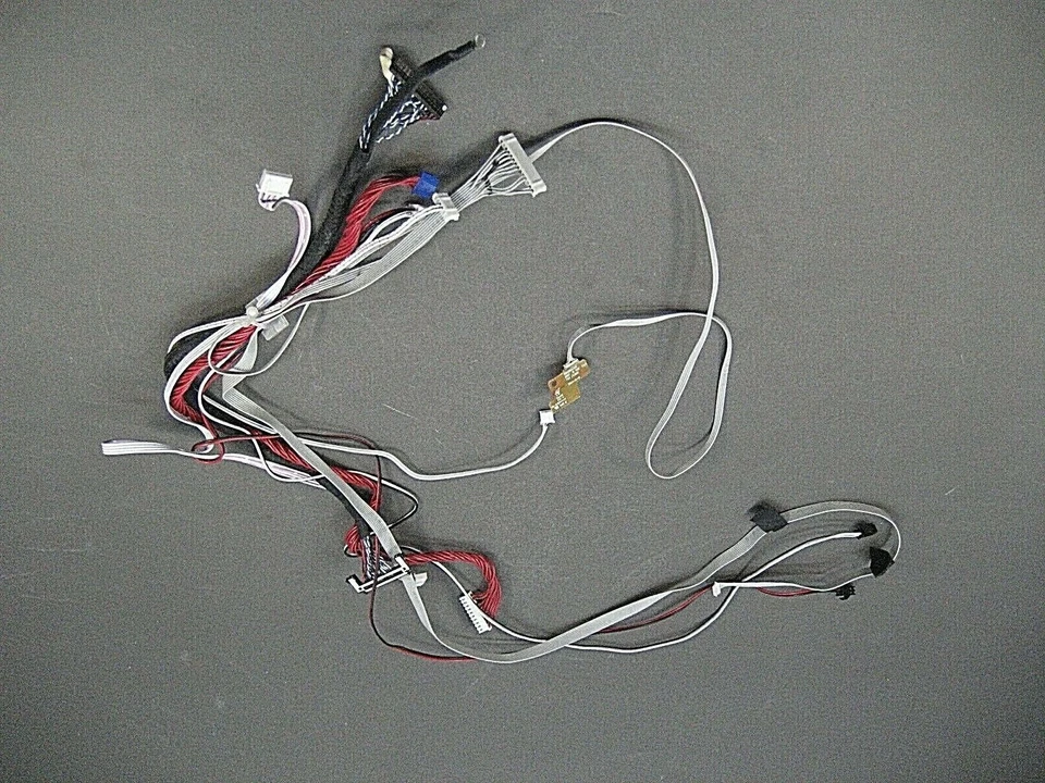 HAIER TV 55DR3505a. Cable Set: includes complete set of internal cabling. - Image 1 of 1