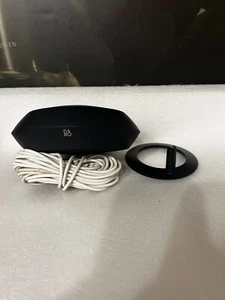 Bang and Olufsen B&O Beoplay S8 altoparlante satellitare - singolo, supporto da tavolo e cavo - Foto 1 di 6