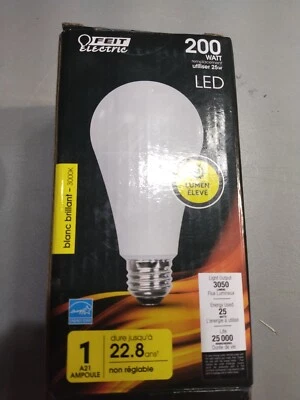 Feit Electric 200 w utilizer 25w 3000K 3050 Lumens bright White LED Light Bulb - Image 1 of 4