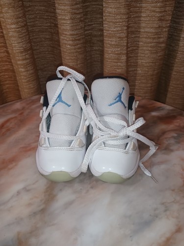 Nike Air Jordan 11 basse ""blu leggenda"" taglia 10C 505836 117