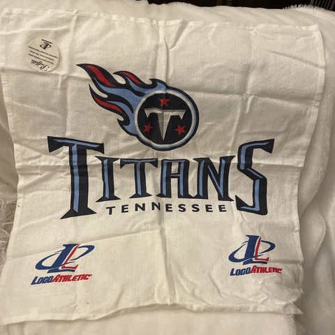 Tennessee Titans Rally Towel New Vintage Cover