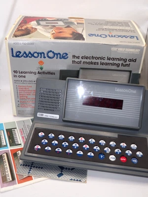 Working VINTAGE 1987 VTECH LESSON ONE ELECTRONIC LEARNING TOY WITH BOX - Image 1 of 4
