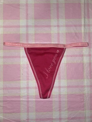 Tanga Bragas Vintage Y2K Victoria Secret Tanga Talla Pequeña I Love You Rosa Nuevas con Etiquetas Foto 1 de 4