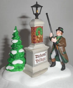 Dept 56 Heritage Dickens Village Ye Olde Lamplighter Dickens Sign 58393 NOS - Picture 1 of 12