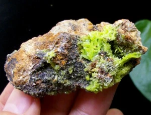 52mm Piromorfito Verde Sobre Matriz China B5235 - Imagen 1 de 4