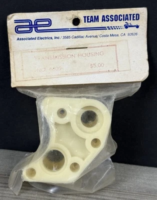 Vintage Team Associated 6605 Transmission Housing RC10 Gold Pan 6 Gear Tranny - Image 1 of 2