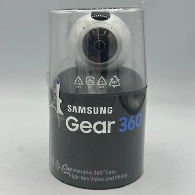 Samsung Gear 360 Spherical VR Camera SM-C200NZWAXAR - White - RETAIL - Image 1 of 4
