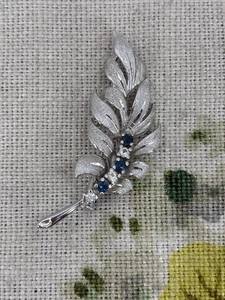 VINTAGE textured 925 sterling silver leaf spray brooch paste stones - Picture 1 of 10