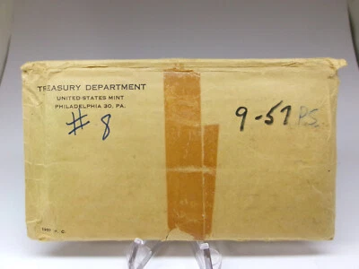 1957-P U.S. Mint Silver Coin Set. USPC57YP - Image 1 of 3