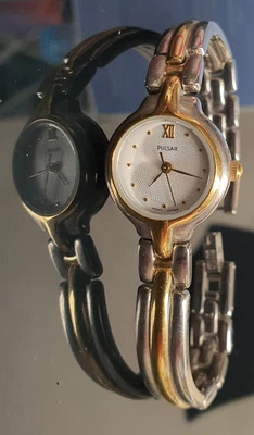 Pulsar V811-X036 Analog Dress Women’s Watch Stainless Steel Two Tone Band — 第 1/4 张图片