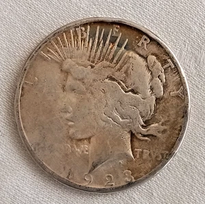 1923-S Silver Peace Dollar 90% US Coin San Francisco - Picture 1 of 4