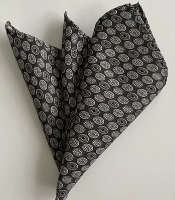 Cuadrado de Bolsillo, 10 Pulgadas, Tonos de Gris, Blanco, Negro Bronceado Diseño Geométrico Ovalado Foto 1 de 4