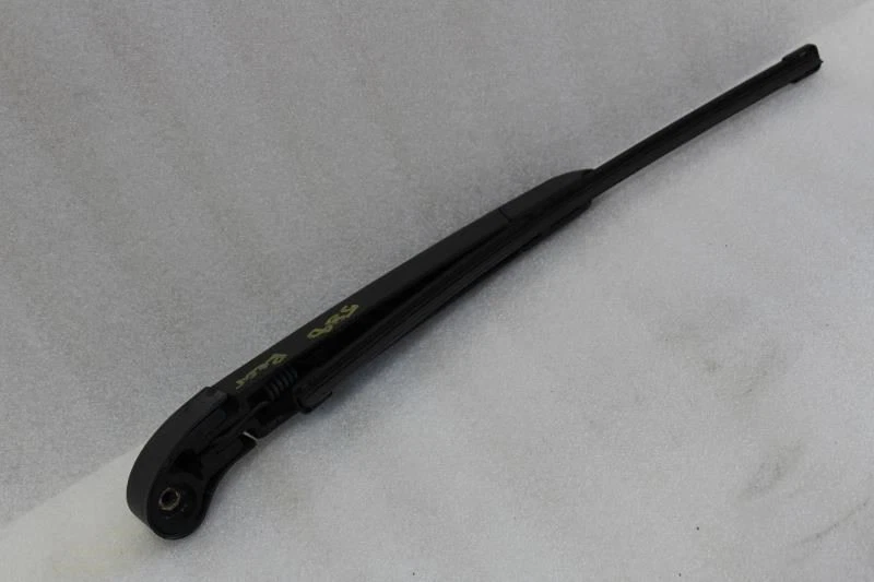 HYUNDAI ELANTRA GT 2013 2014 2015 2016 2017 BRAZO LIMPIAPARABRISAS TRASERO HATCHBACK Foto 1 de 4