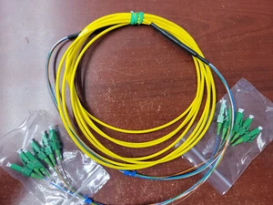 Cable MD de 3 metros 6 fibras SM 9/125um LC/APC a LC/APC 3,0 mm con acumulación de 900um - Imagen 1 de 1