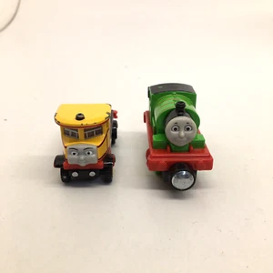 Thomas The Tank & Friends ISOBELLA Truck & Percy Train Diecast Magnético - Imagen 1 de 8