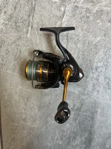Carrete giratorio Daiwa 20 Revros LT1000S envío desde Japón usado - Imagen 1 de 9