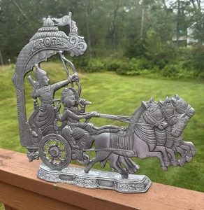 VTG Metal Krishna & Arjun on Horse-drawn Chariot Table Top Decor Hindu Religion - Picture 1 of 10