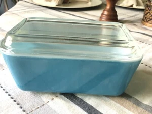 Vintage PYREX Blue Refrigerator Dish 502B Clear Lid Retro Kitchen Granny Core - Picture 1 of 9