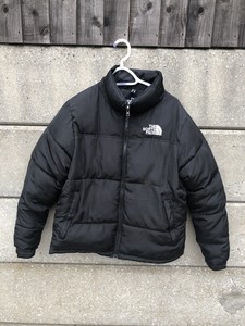 black north face puffer jacket