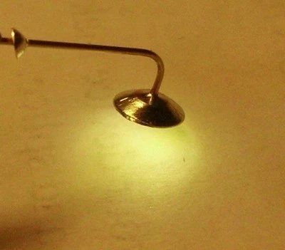 Single bend HO gooseneck light (warm white) 18" shade - Image 1 of 2