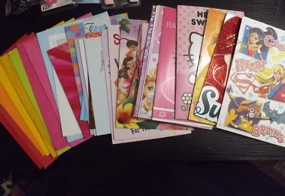 ENORME LOTE NUEVO de 21 Tarjetas de Felicitación y Sobres Surtidos Princesa Disney Cumpleaños Foto 1 de 4